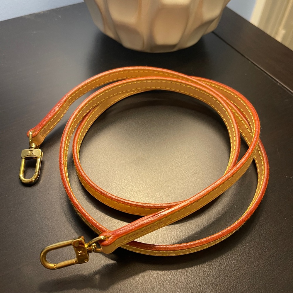 NEW Louis Vuitton Leather Vachetta Shoulder Strap